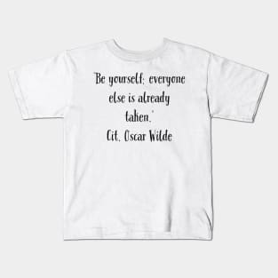 Be yourself Kids T-Shirt